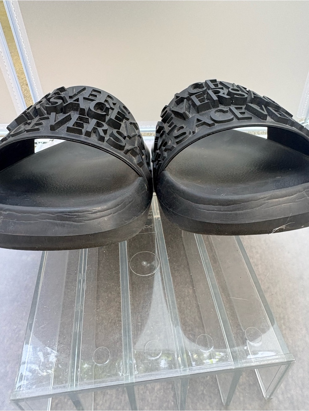 Versace  All Over Logo - Black - Rubber Slide Sandals Slip On Shoes - Size 7-7.5 - Picture 2 of 12